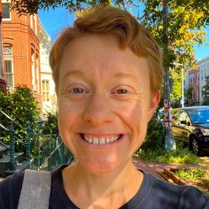 Meet your Posher, Laura